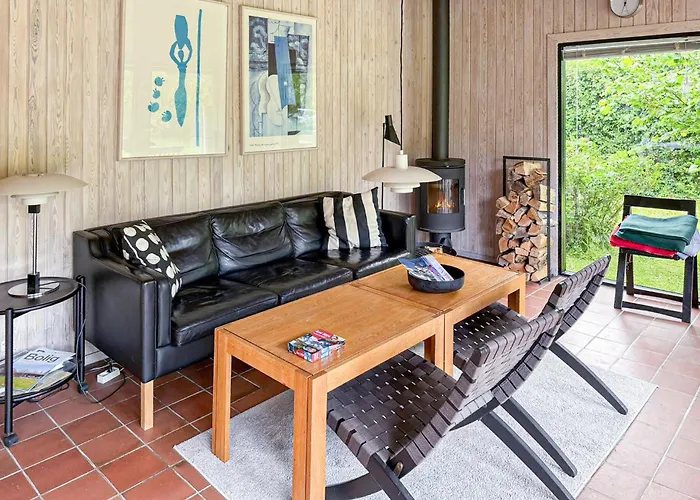 Five Bedroom Lovely In 別荘